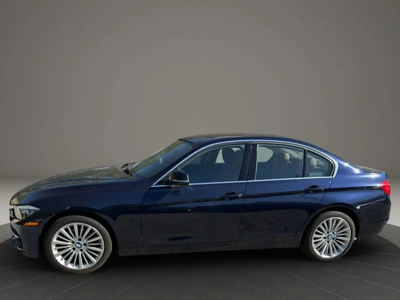 Used 2013 BMW 328i Sedan image 2