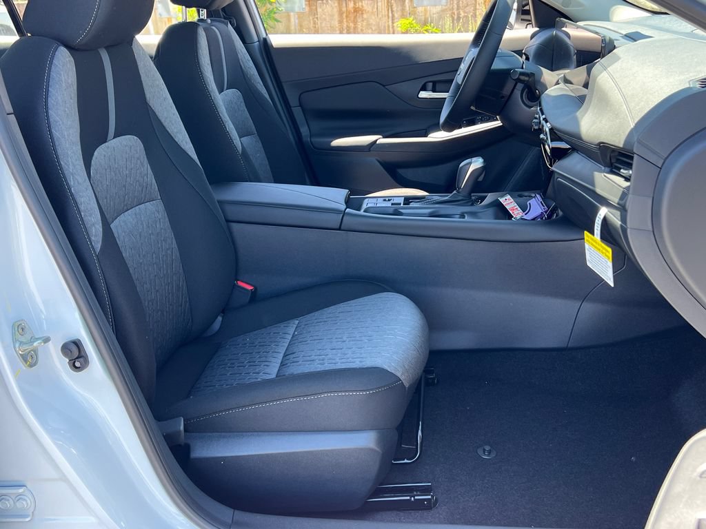 New 2026 Nissan Sentra SV w/ SV Convenience Package FWD image 21