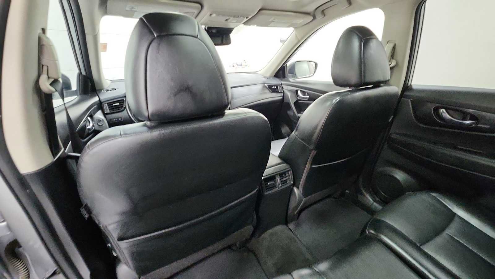 Used 2018 Nissan Rogue SL w/ Premium Package AWD/4WD image 26