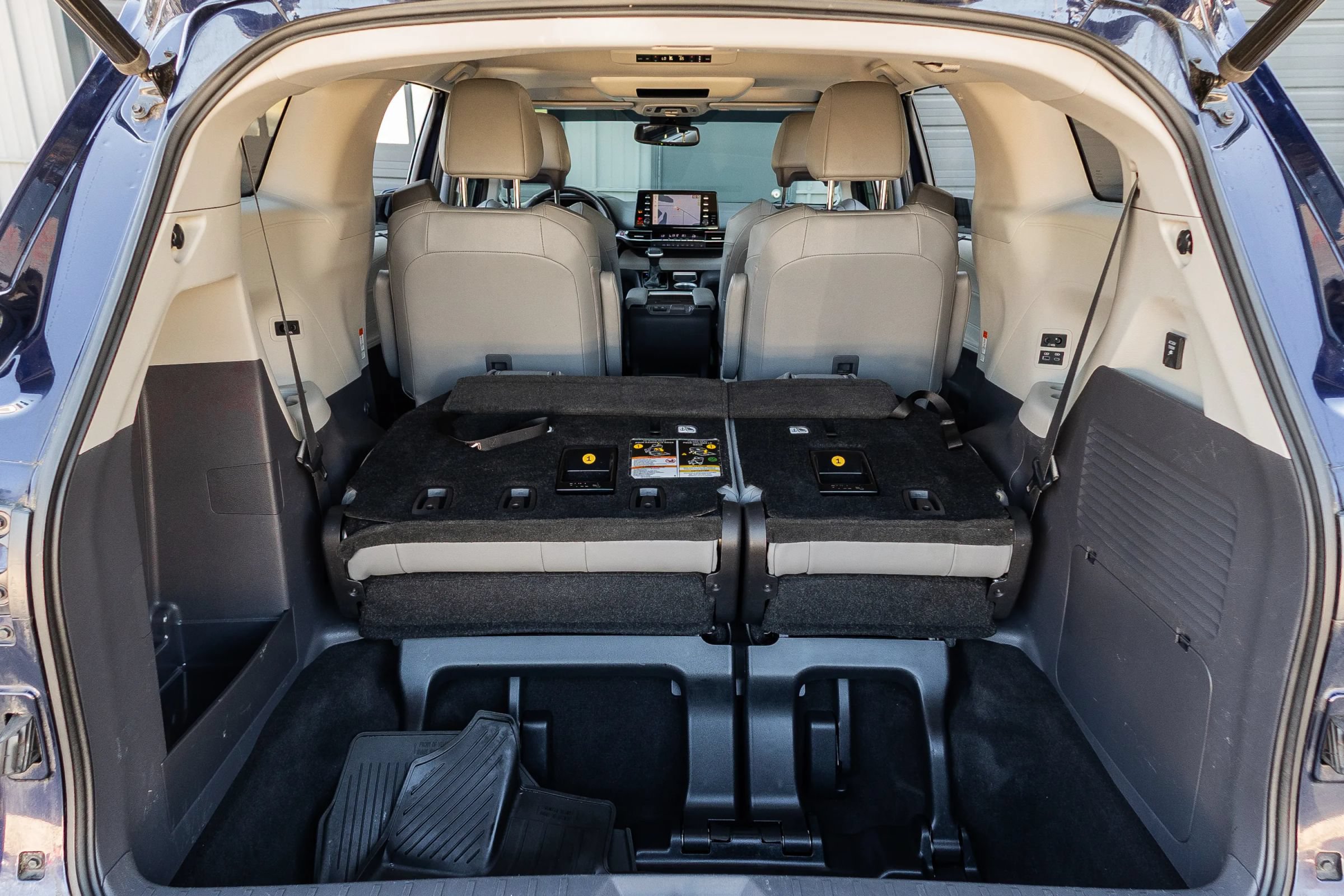 Used 2021 Toyota Sienna XLE w/ XLE Plus Package AWD/4WD image 34