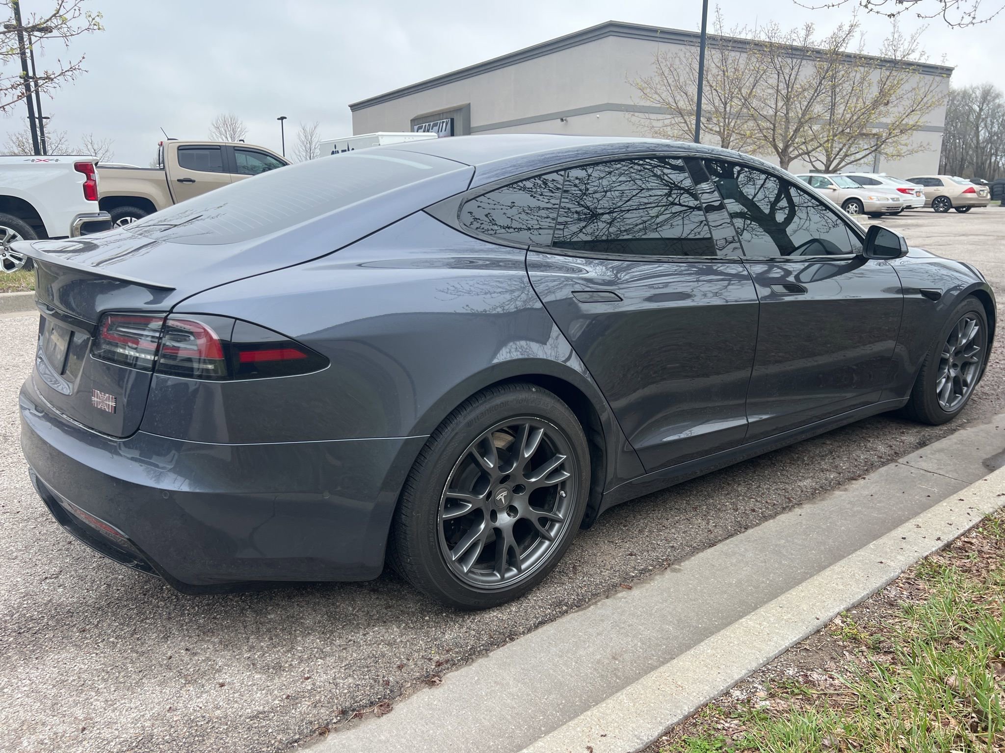 Used 2022 Tesla Model S Plaid image 5