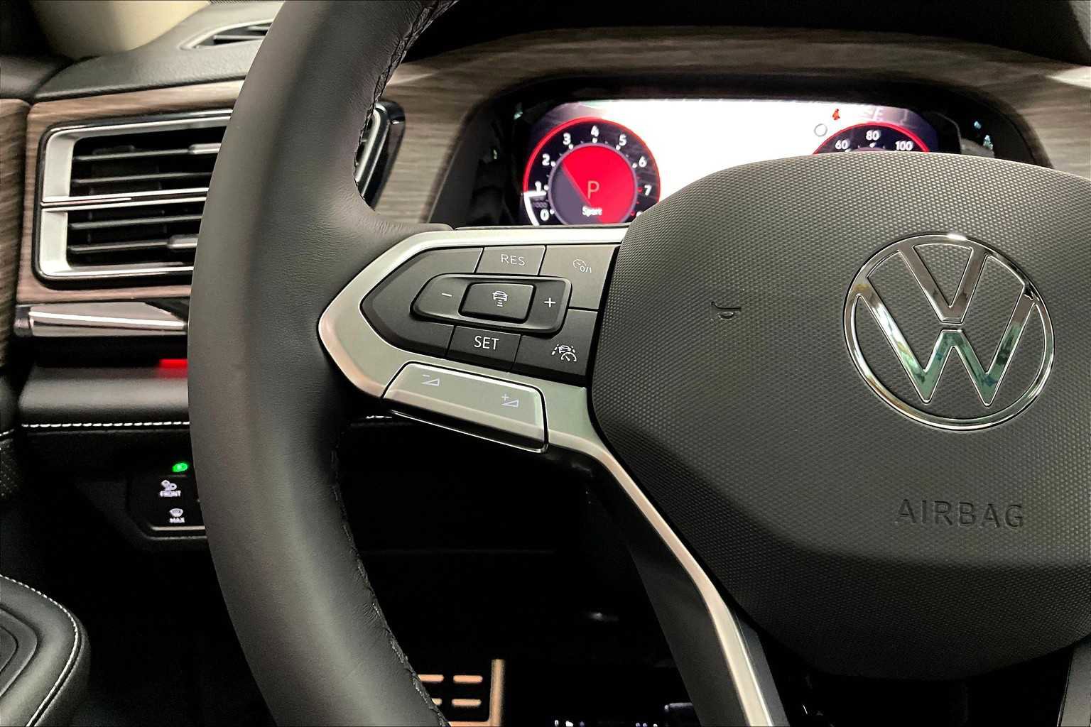 New 2026 Volkswagen Atlas SEL Premium R-Line image 17