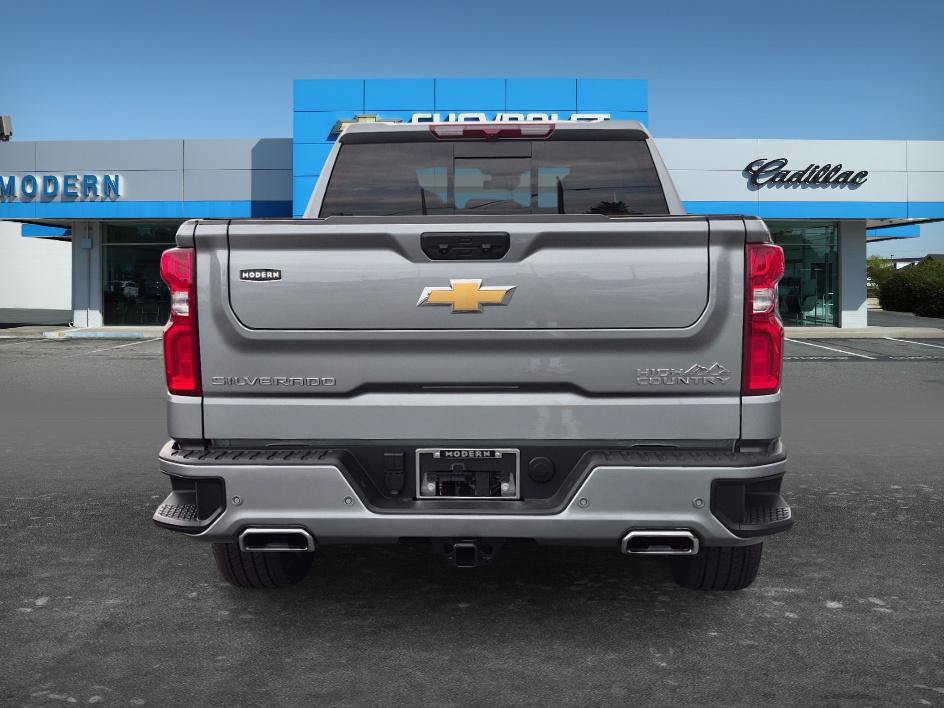Certified 2025 Chevrolet Silverado 1500 High Country AWD/4WD image 4