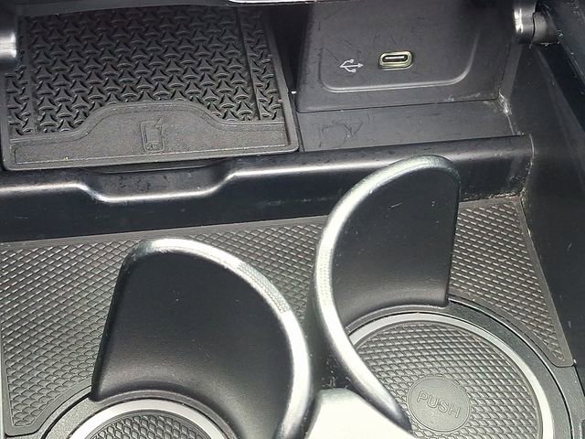 Used 2024 Mercedes-Benz CLE 450 4MATIC Cabriolet image 9