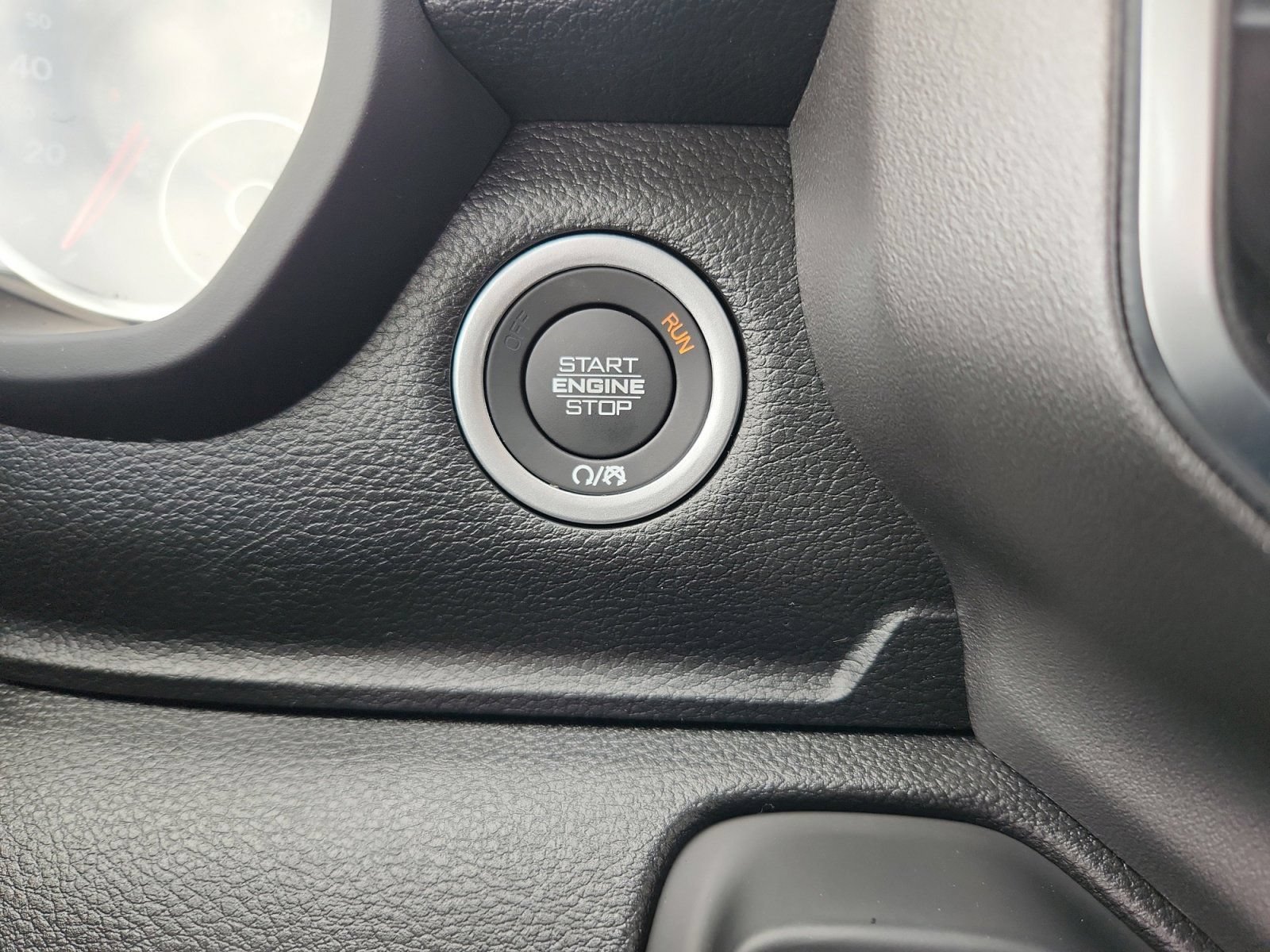 New 2026 RAM 1500 Express AWD/4WD image 17