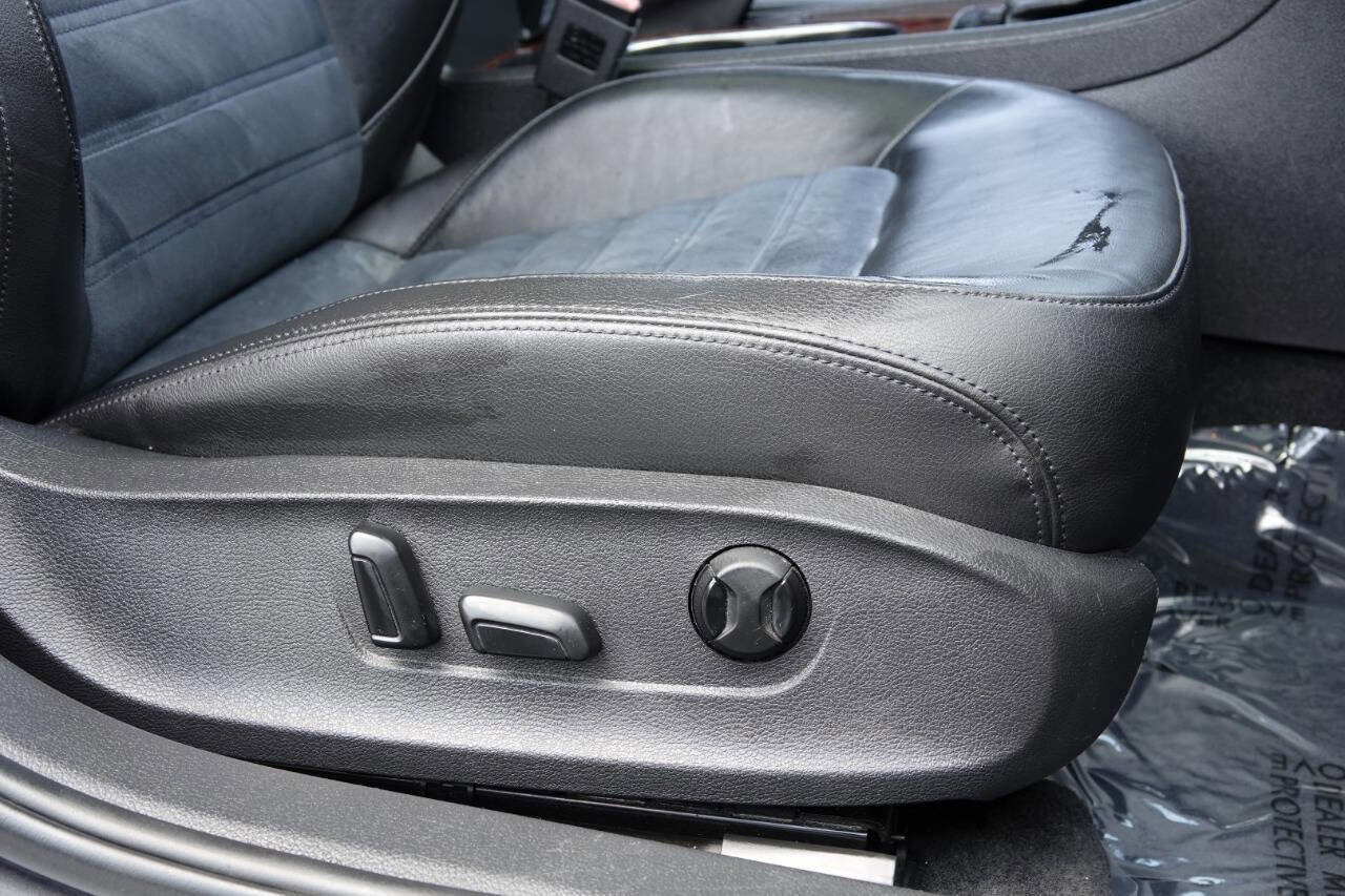 Used 2013 Volkswagen Passat TDI SEL Premium image 64