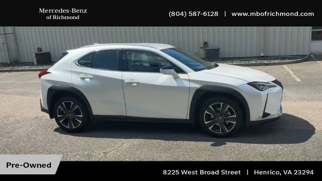 Used 2019 Lexus UX 200 w/ Accessory Package FWD image 3
