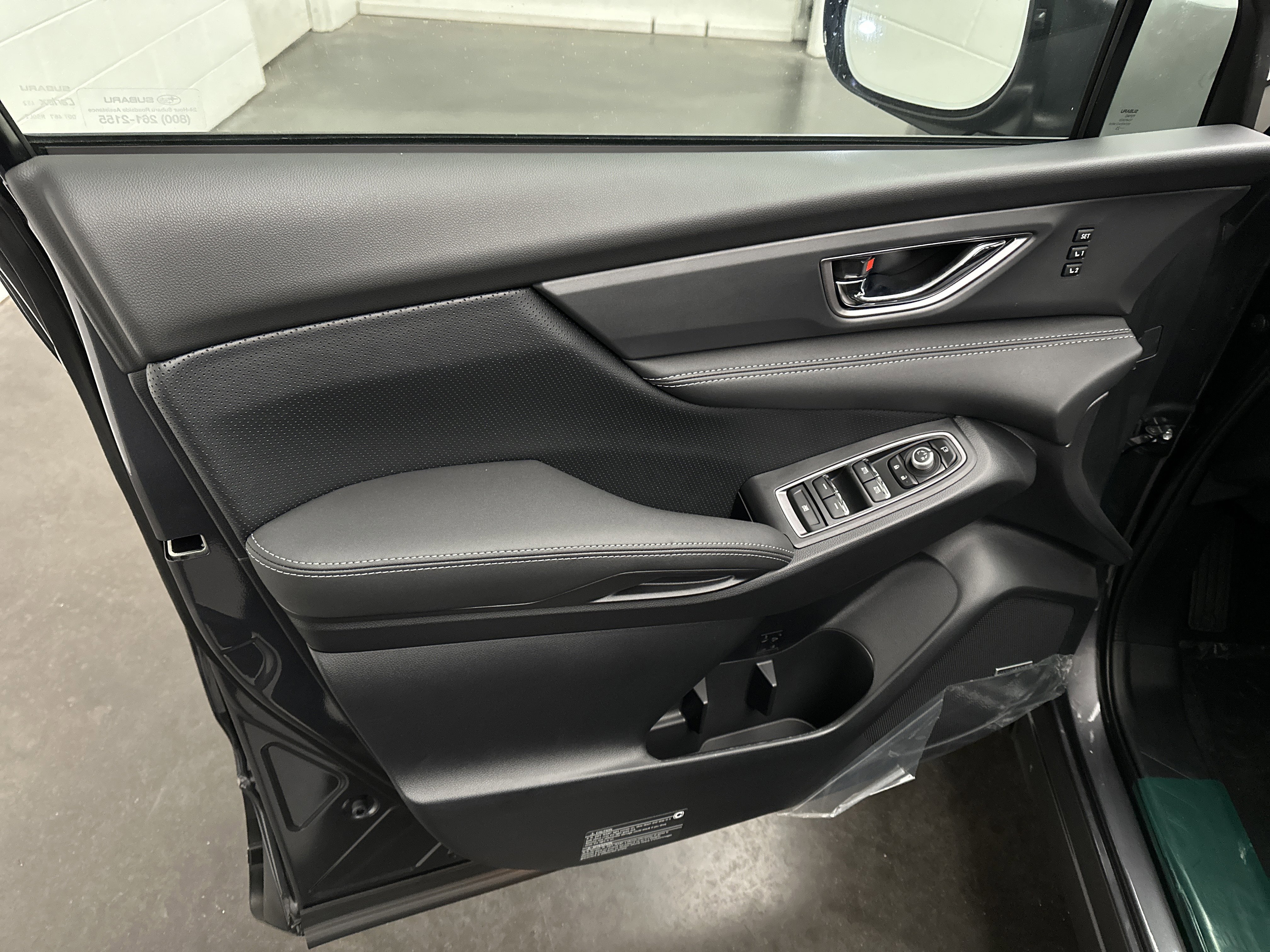 New 2025 Subaru Ascent Limited w/ Popular Package #2 image 19