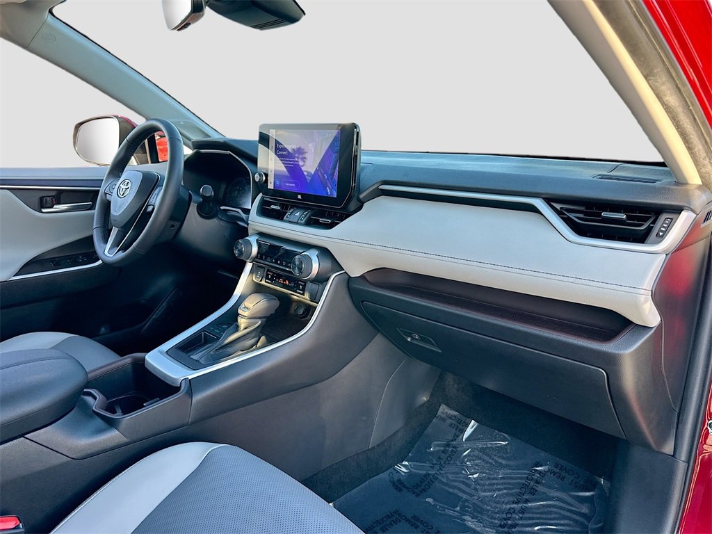 Used 2023 Toyota RAV4 Limited image 27