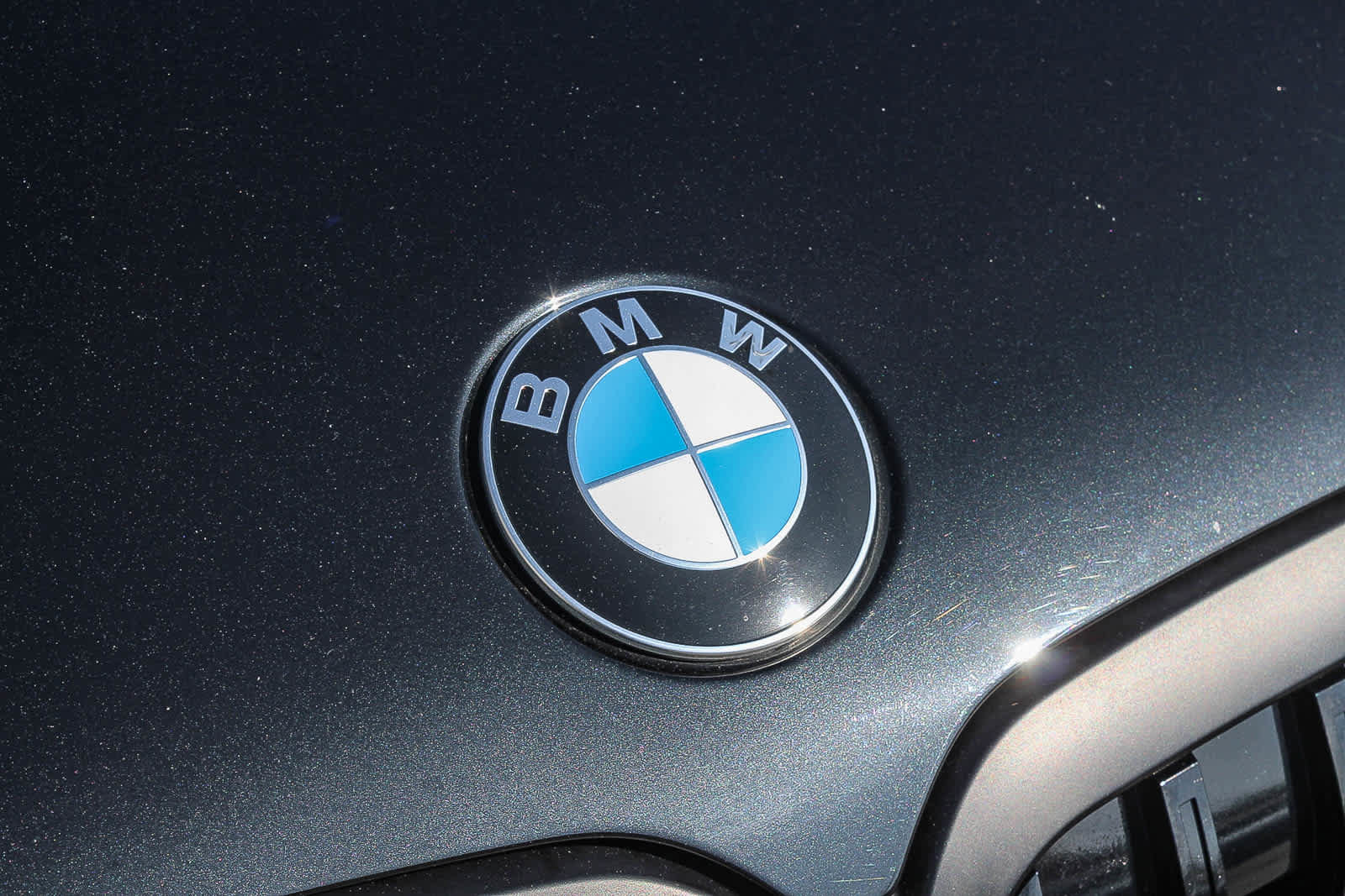 Used 2024 BMW X7 xDrive40i w/ M Sport Package image 11