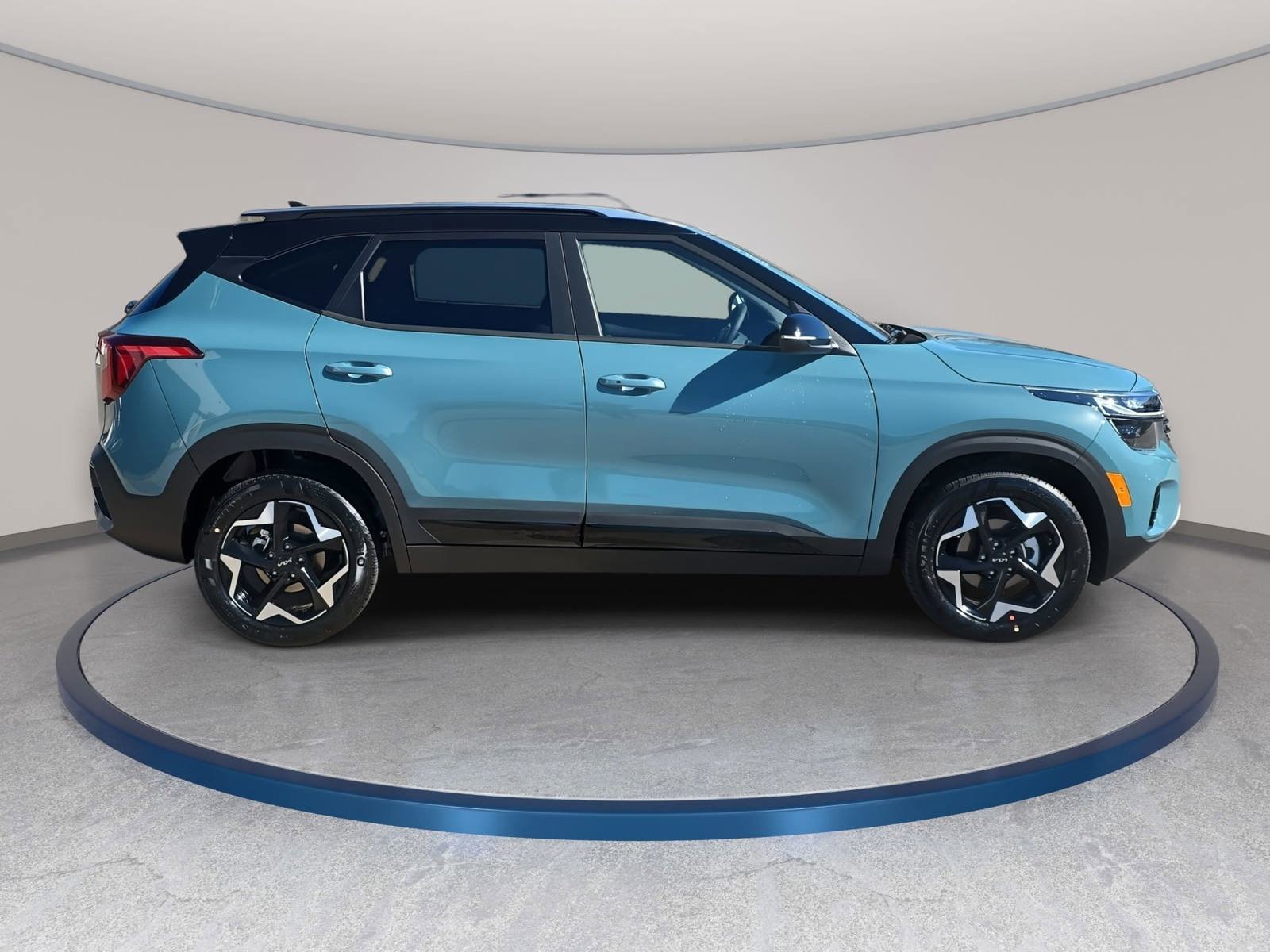 New 2026 Kia Seltos S FWD image 4