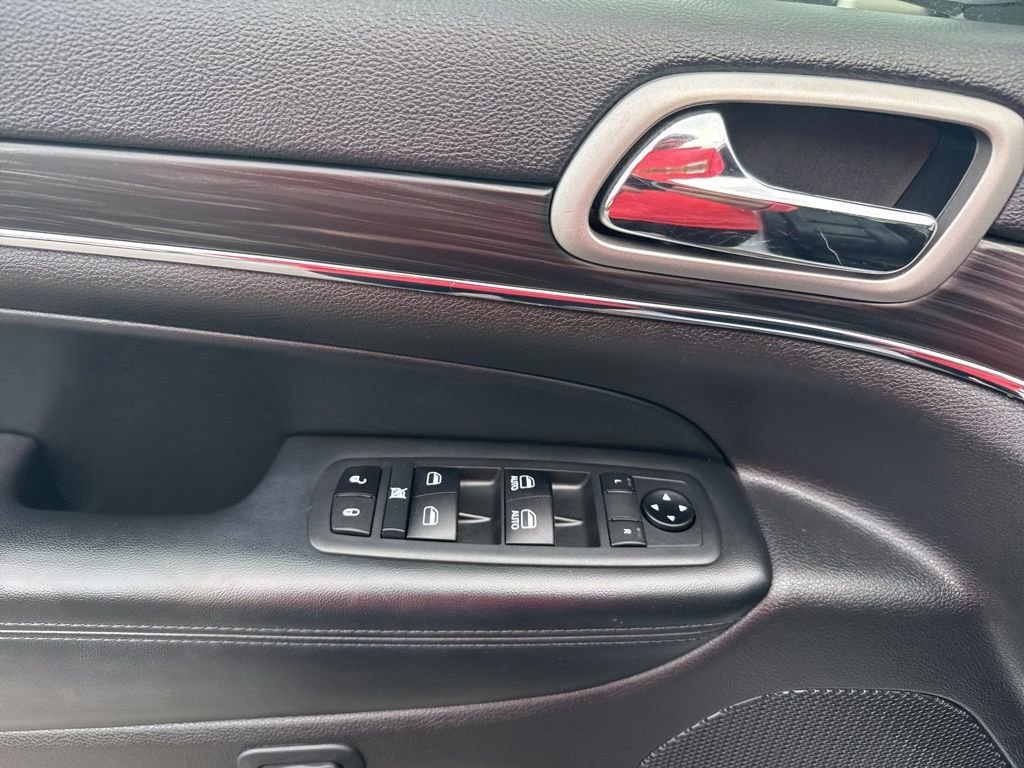 Used 2021 Jeep Grand Cherokee Limited image 18