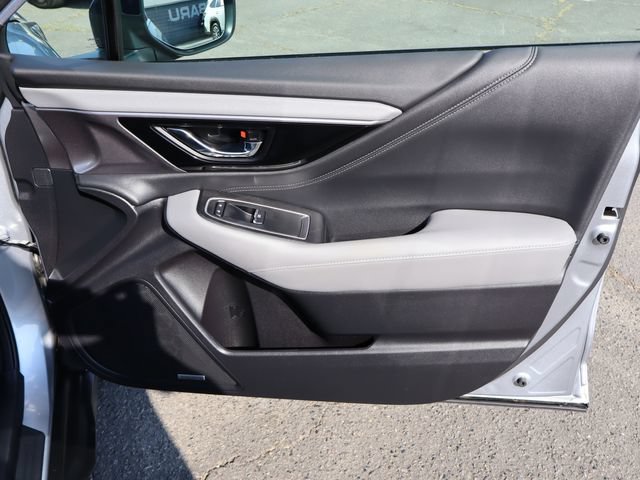 Certified 2025 Subaru Outback Limited AWD/4WD image 38