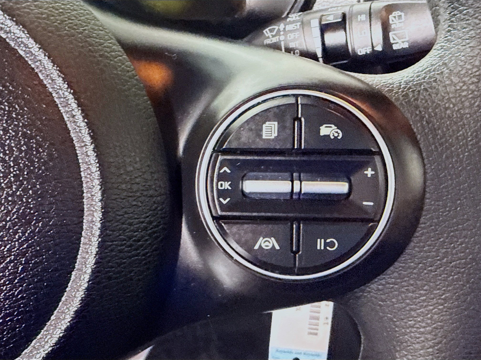 Used 2025 Kia Soul LX w/ LX Technology Package FWD image 15