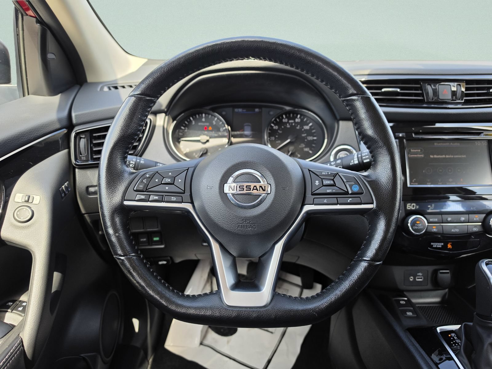 Used 2022 Nissan Rogue Sport SV w/ Technology Package FWD image 16