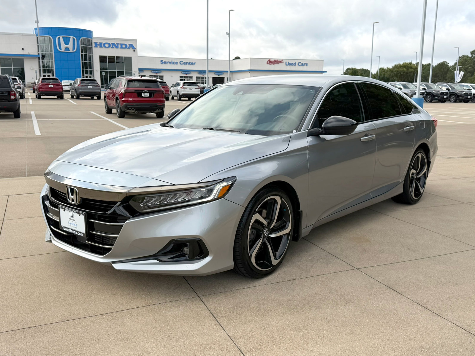 Used 2022 Honda Accord Sport image 3