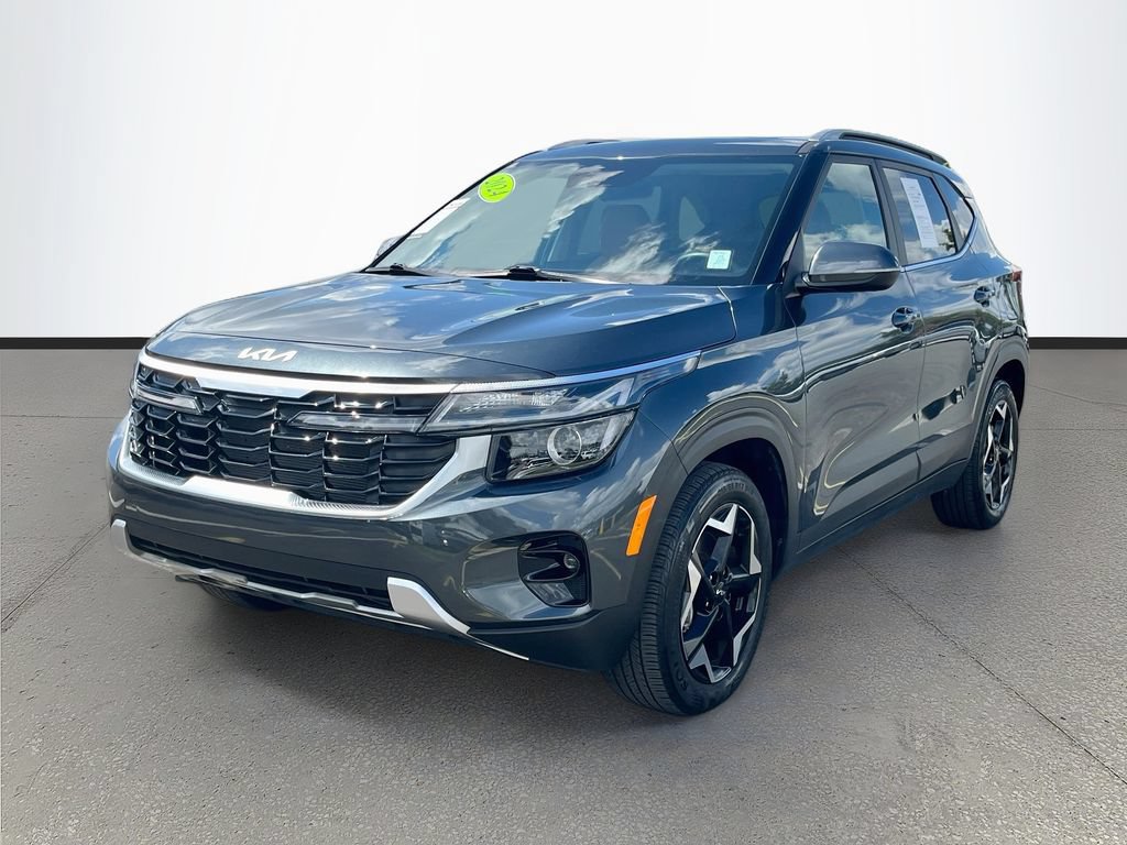 Used 2024 Kia Seltos EX AWD/4WD image 3