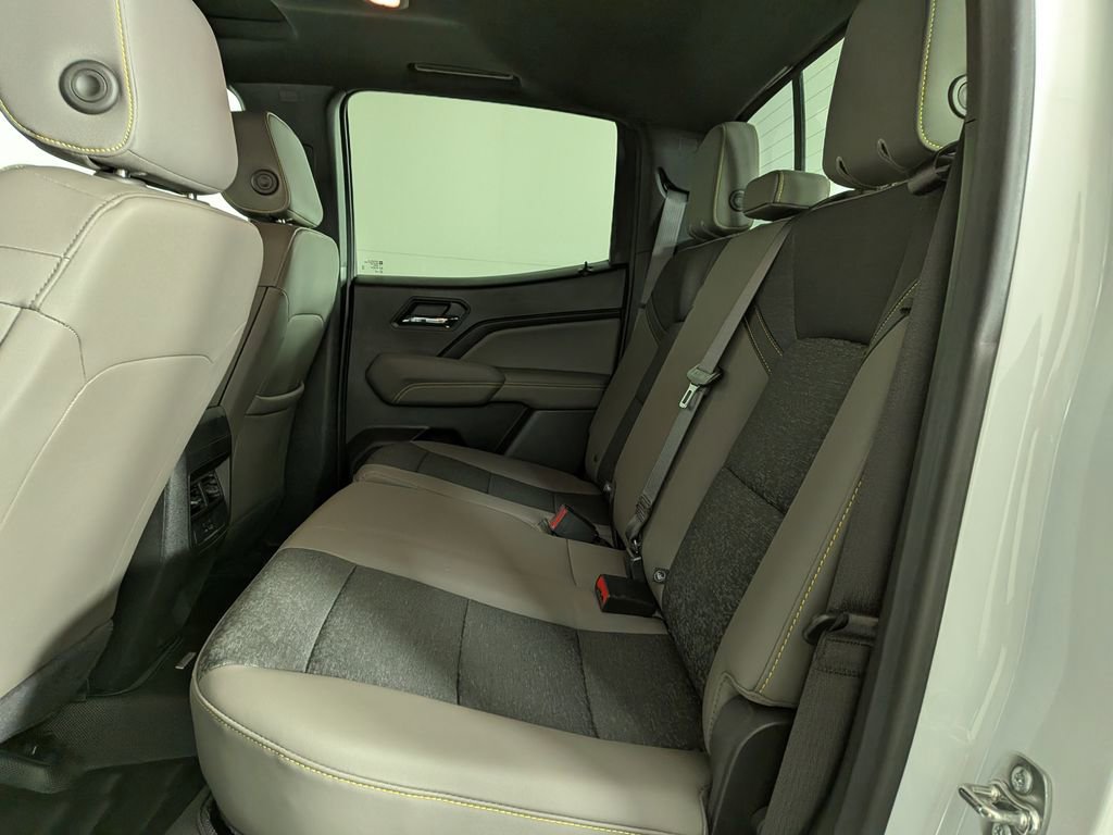 Certified 2024 Chevrolet Colorado ZR2 w/ Technology Package image 34