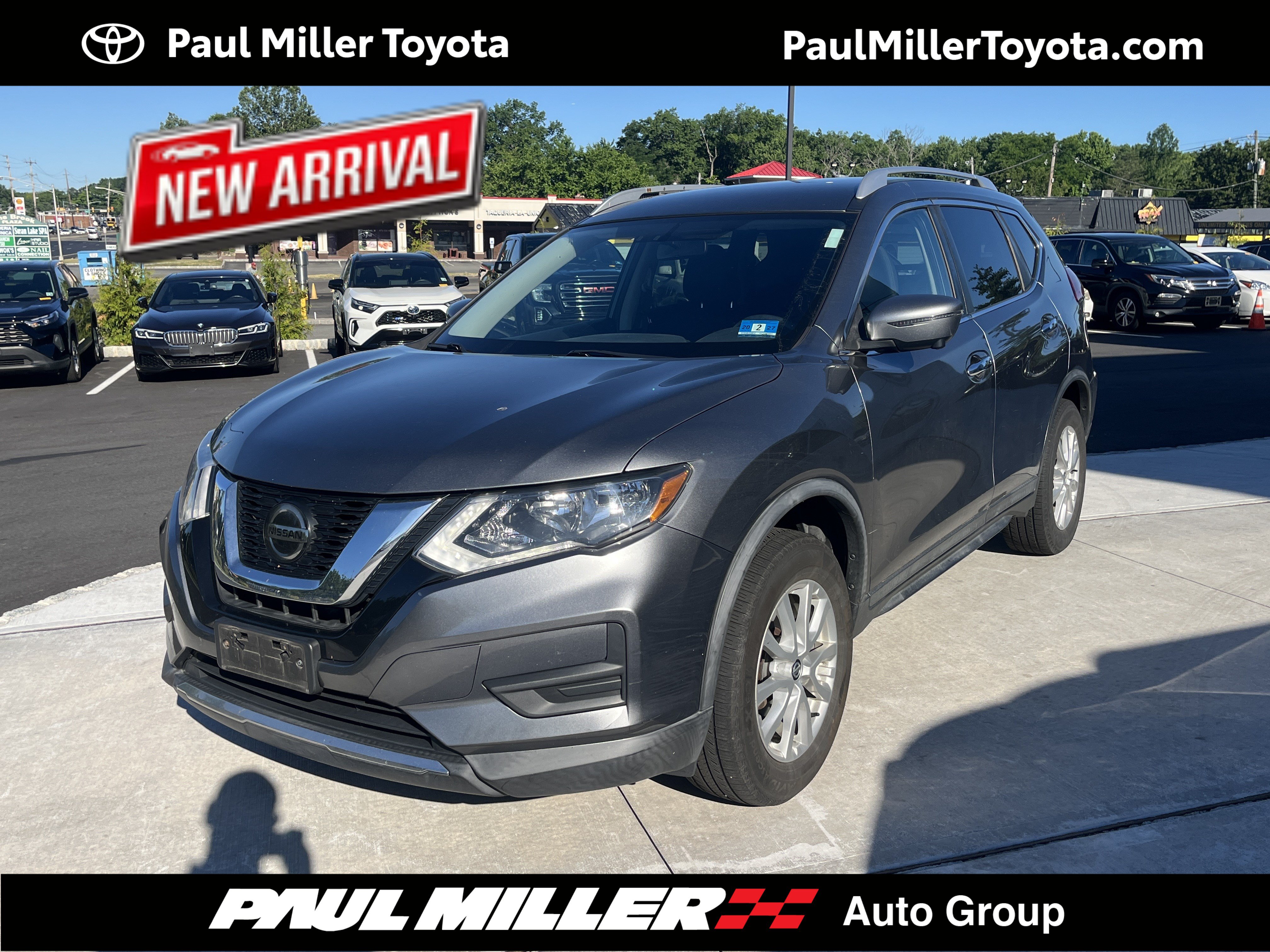 Used 2018 Nissan Rogue SV w/ Premium Package AWD/4WD image 1