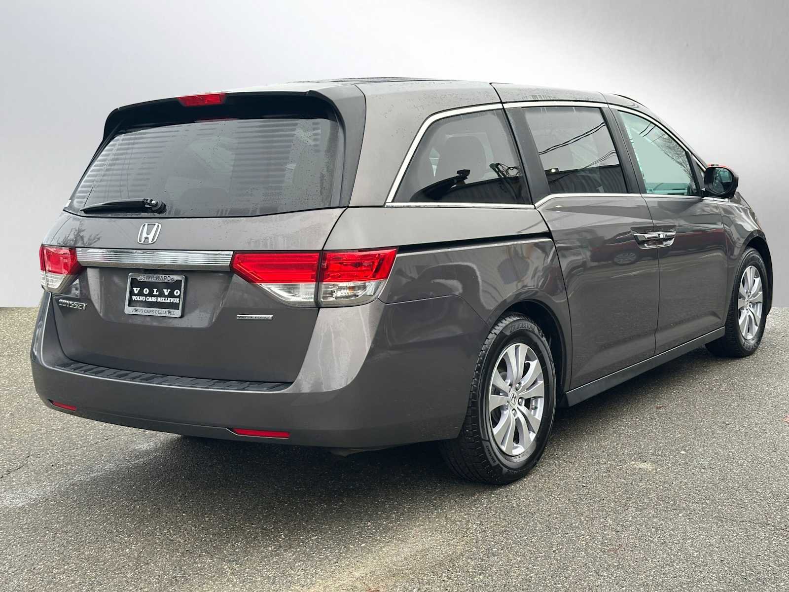 Used 2016 Honda Odyssey SE image 3