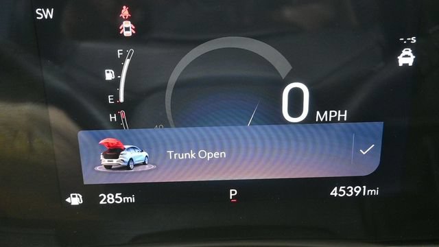 Used 2024 Buick Encore GX Sport Touring FWD image 22