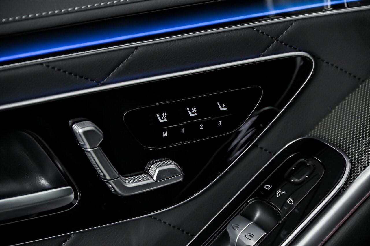 Used 2025 Mercedes-Benz S 580 4MATIC Sedan image 19