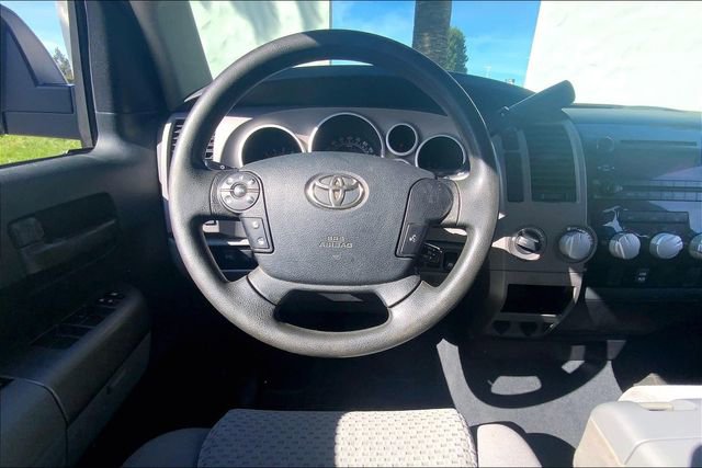 Used 2012 Toyota Tundra 4x4 CrewMax w/ Tow Pkg image 5