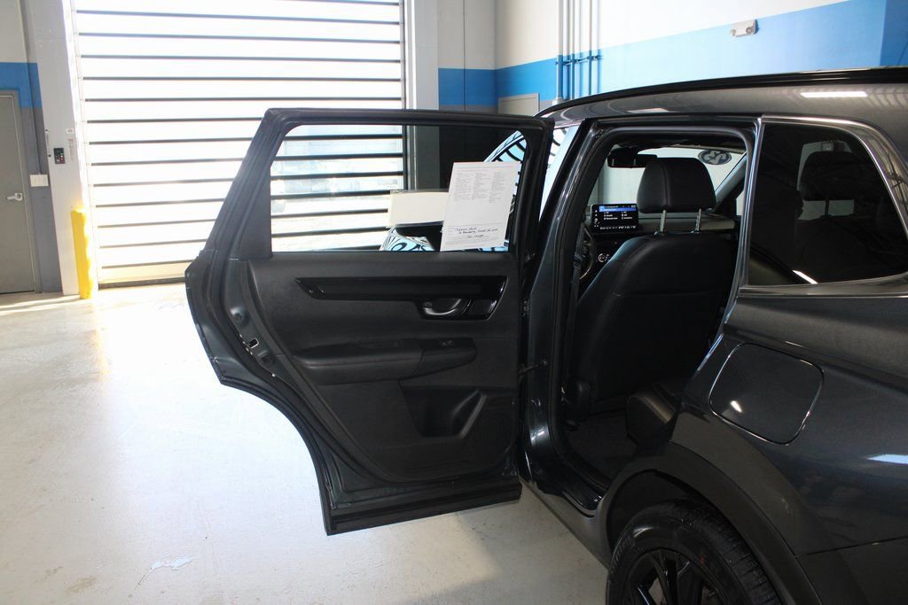 Used 2023 Honda CR-V Sport Touring image 16