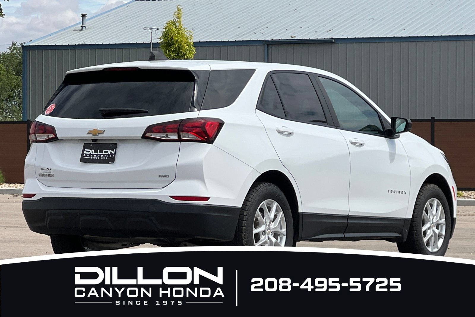 Used 2022 Chevrolet Equinox LS w/ LS Convenience Package AWD/4WD image 4