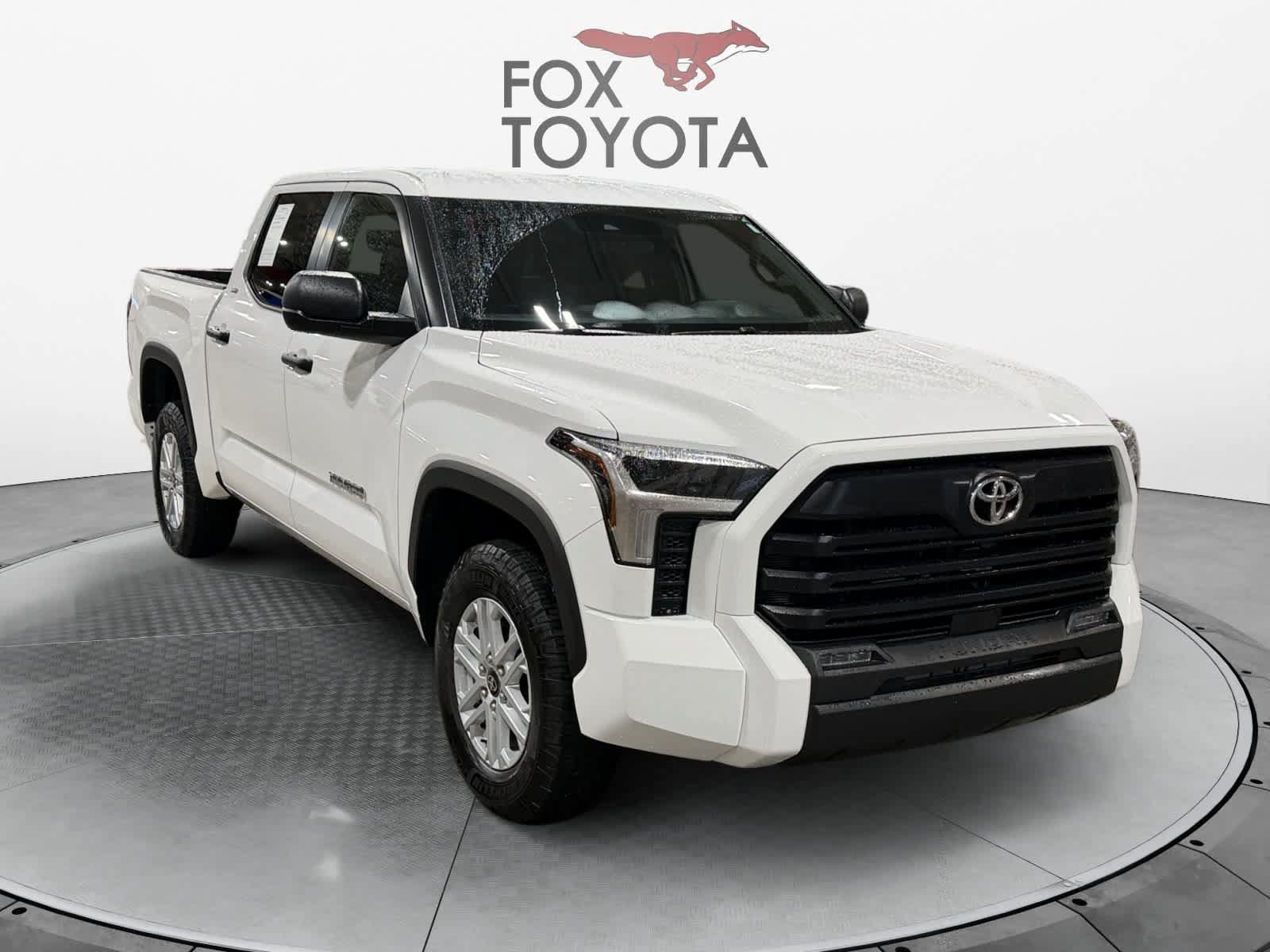 Used 2025 Toyota Tundra SR5 AWD/4WD image 8