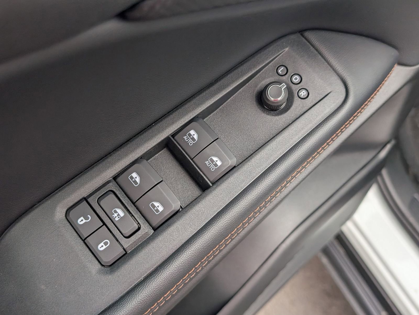 New 2026 Jeep Cherokee Limited image 7