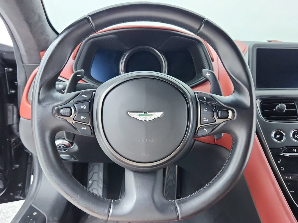 Used 2018 Aston Martin DB11 Coupe RWD image 28