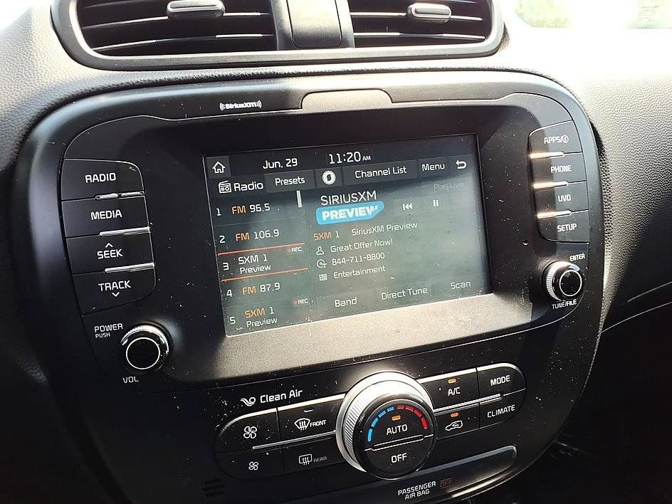 Used 2018 Kia Soul + FWD image 26