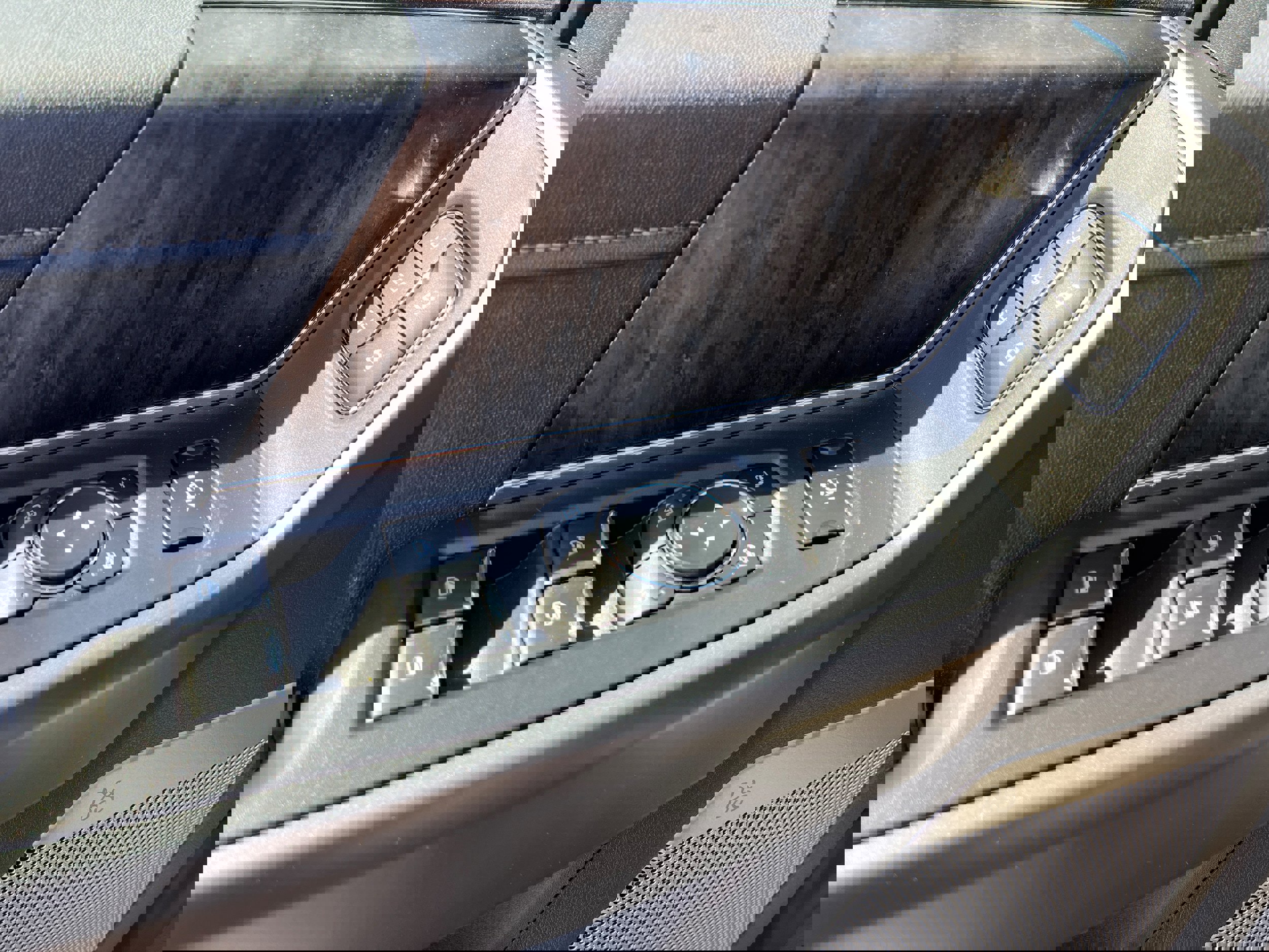 New 2026 Ford F350 Lariat w/ Black Appearance Package image 20