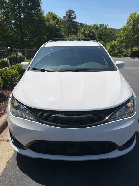 Used 2020 Chrysler Pacifica Touring-L Plus