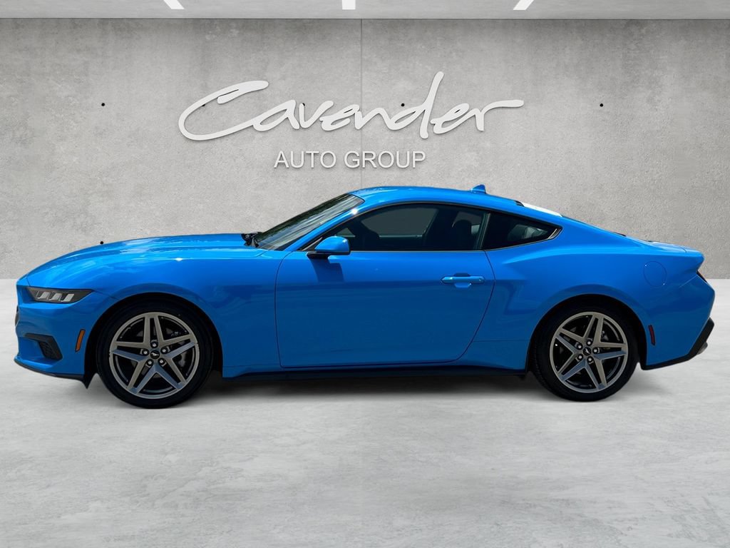 Used 2024 Ford Mustang Coupe RWD image 13