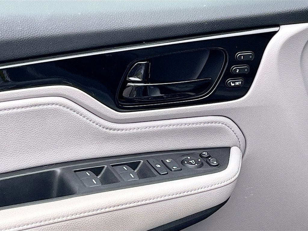 Used 2024 Honda Odyssey Elite image 18