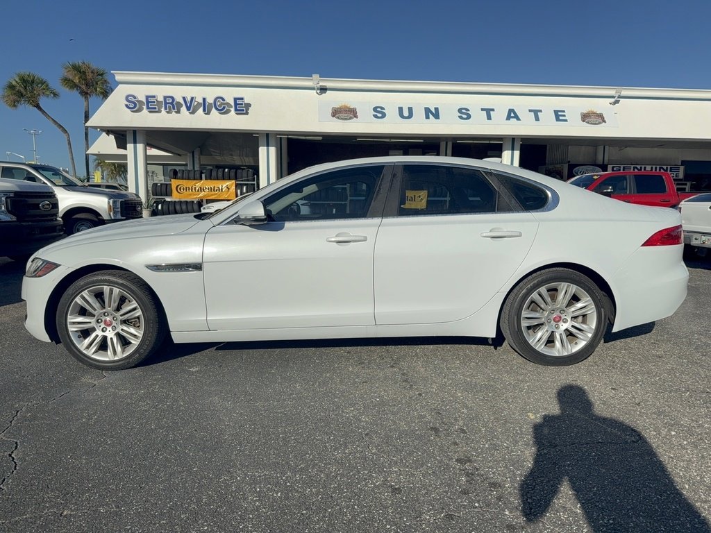 Used 2017 Jaguar XF Premium