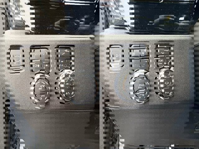 Used 2024 GMC Sierra 1500 Elevation w/ LPO, Elevation Black Package image 25