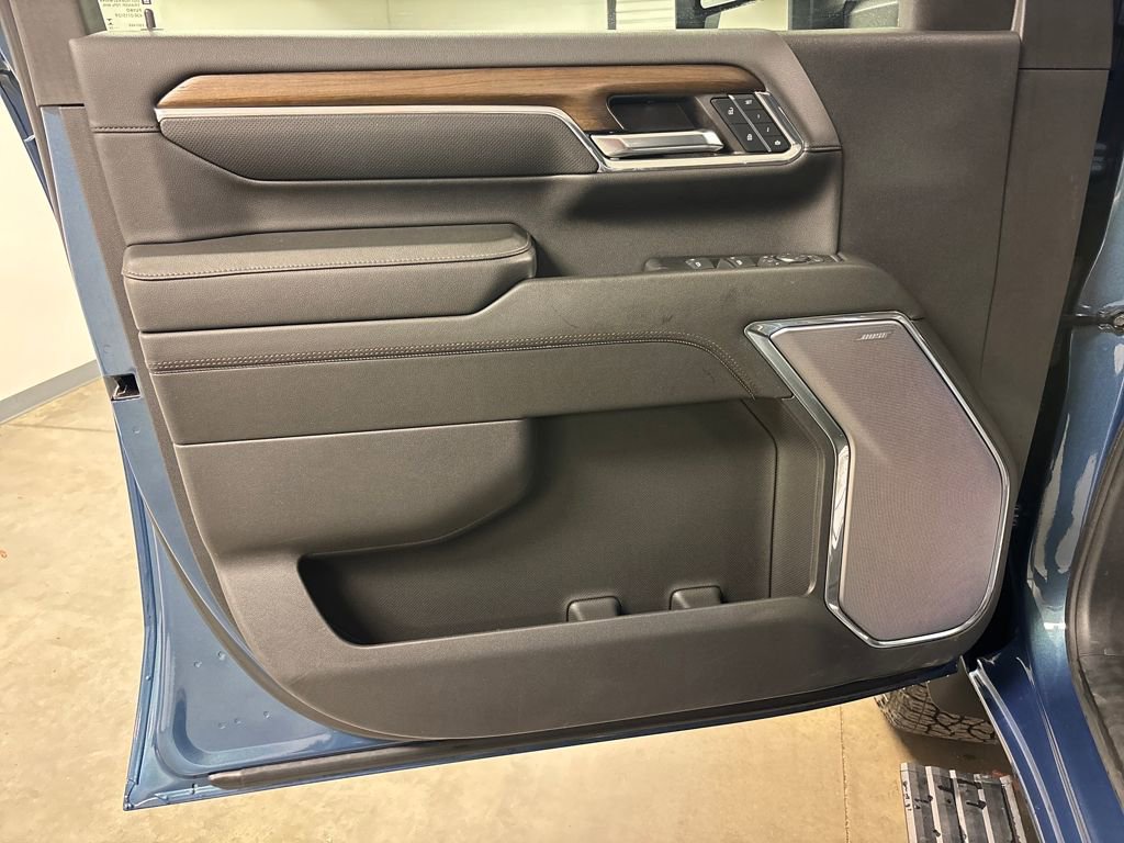 Used 2024 Chevrolet Silverado 2500 High Country w/ High Country Premium Package image 39