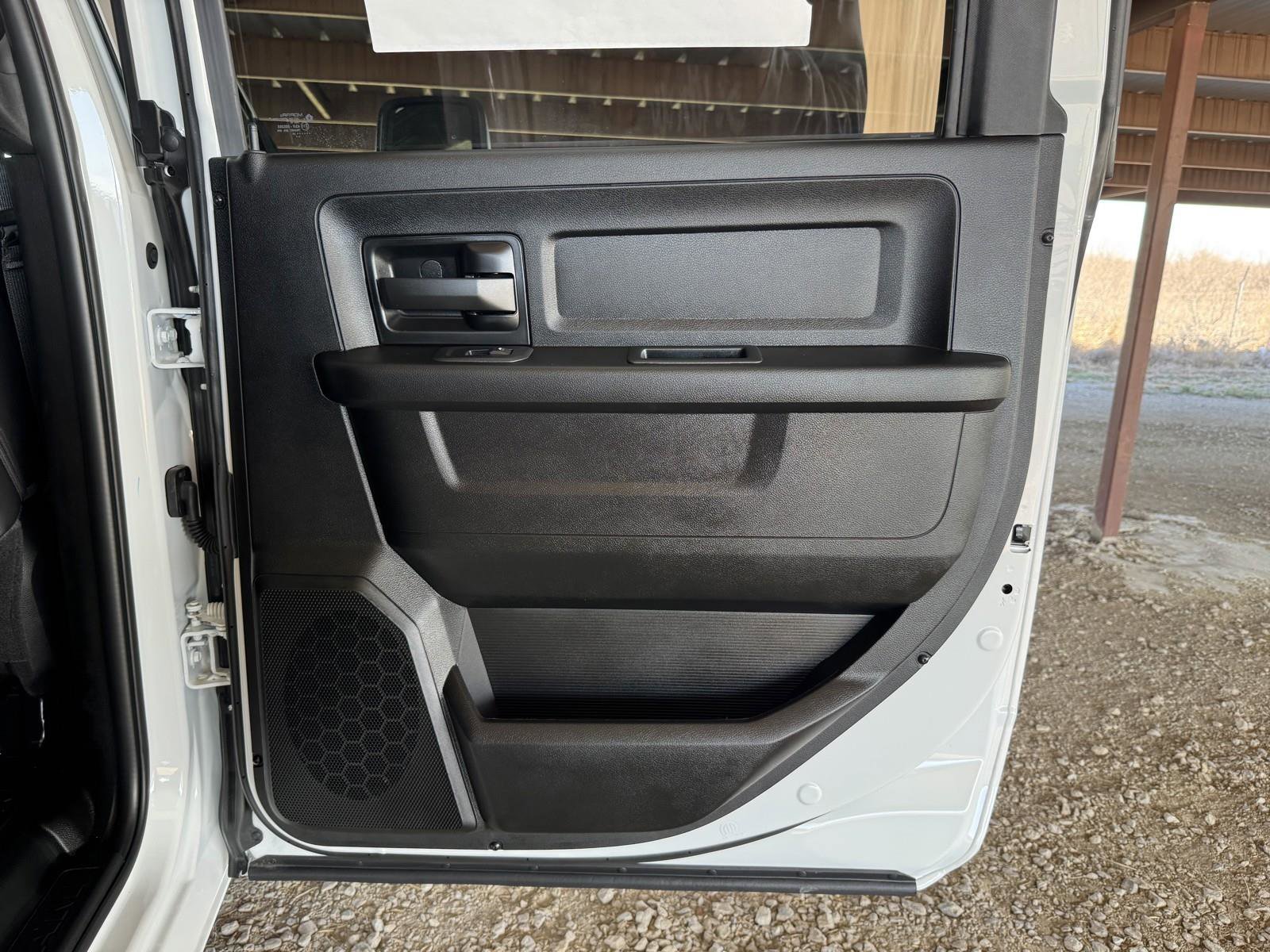 New 2026 RAM 2500 Tradesman w/ Chrome Appearance Group image 31