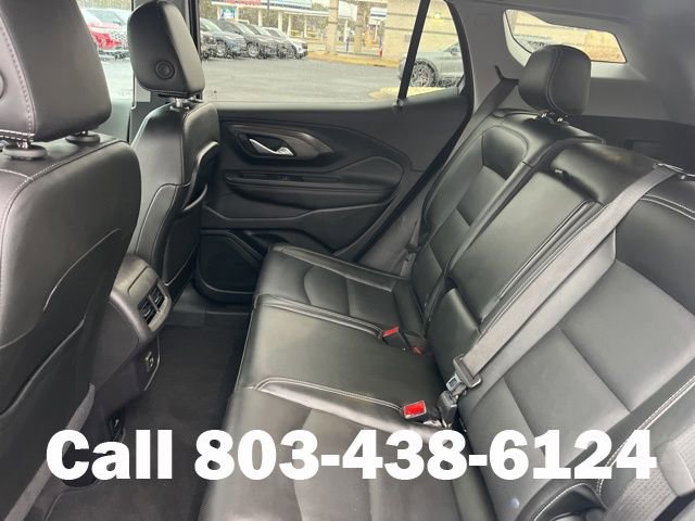 Used 2024 GMC Terrain SLT image 12