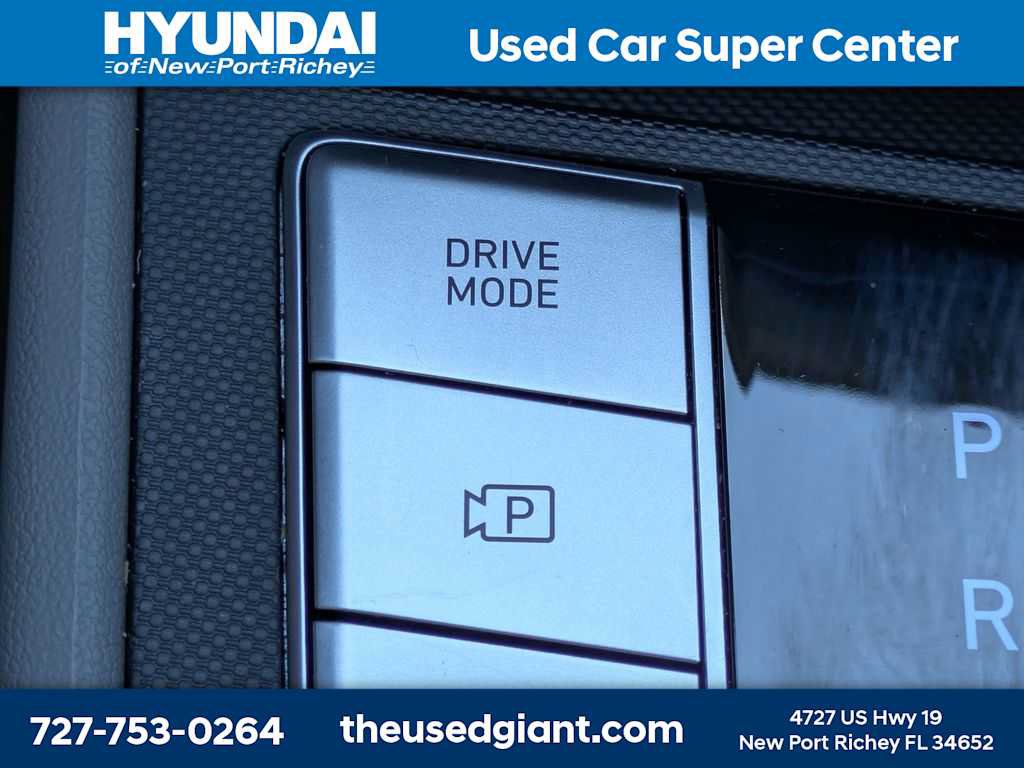 Certified 2025 Hyundai Elantra SEL FWD image 25