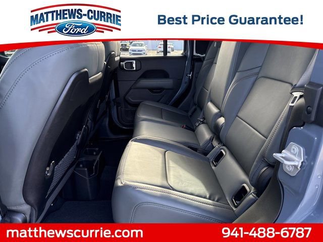 Used 2026 Jeep Gladiator Mojave AWD/4WD image 12