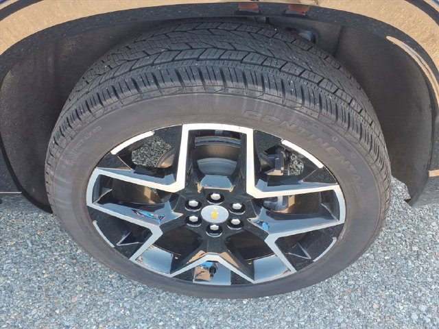Used 2025 Chevrolet Traverse High Country FWD image 8