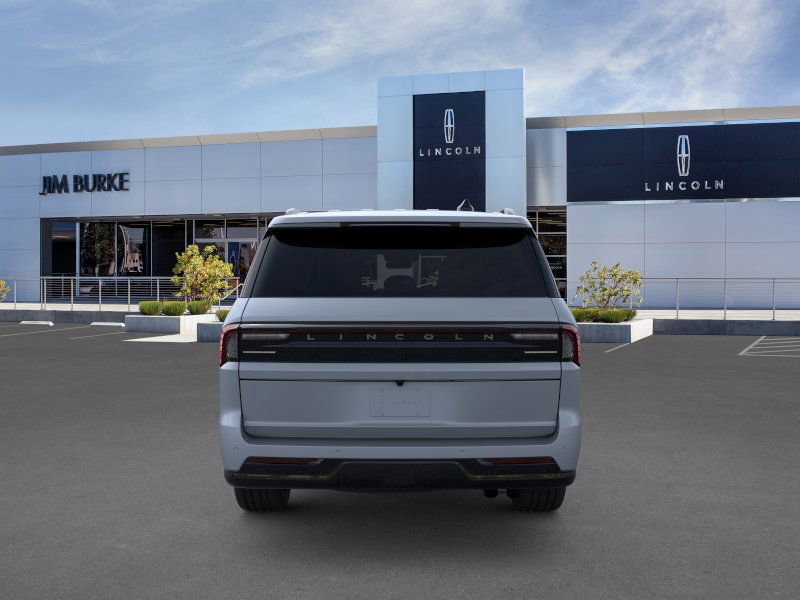 New 2026 Lincoln Navigator L Reserve w/ Jet Appearance Package image 4