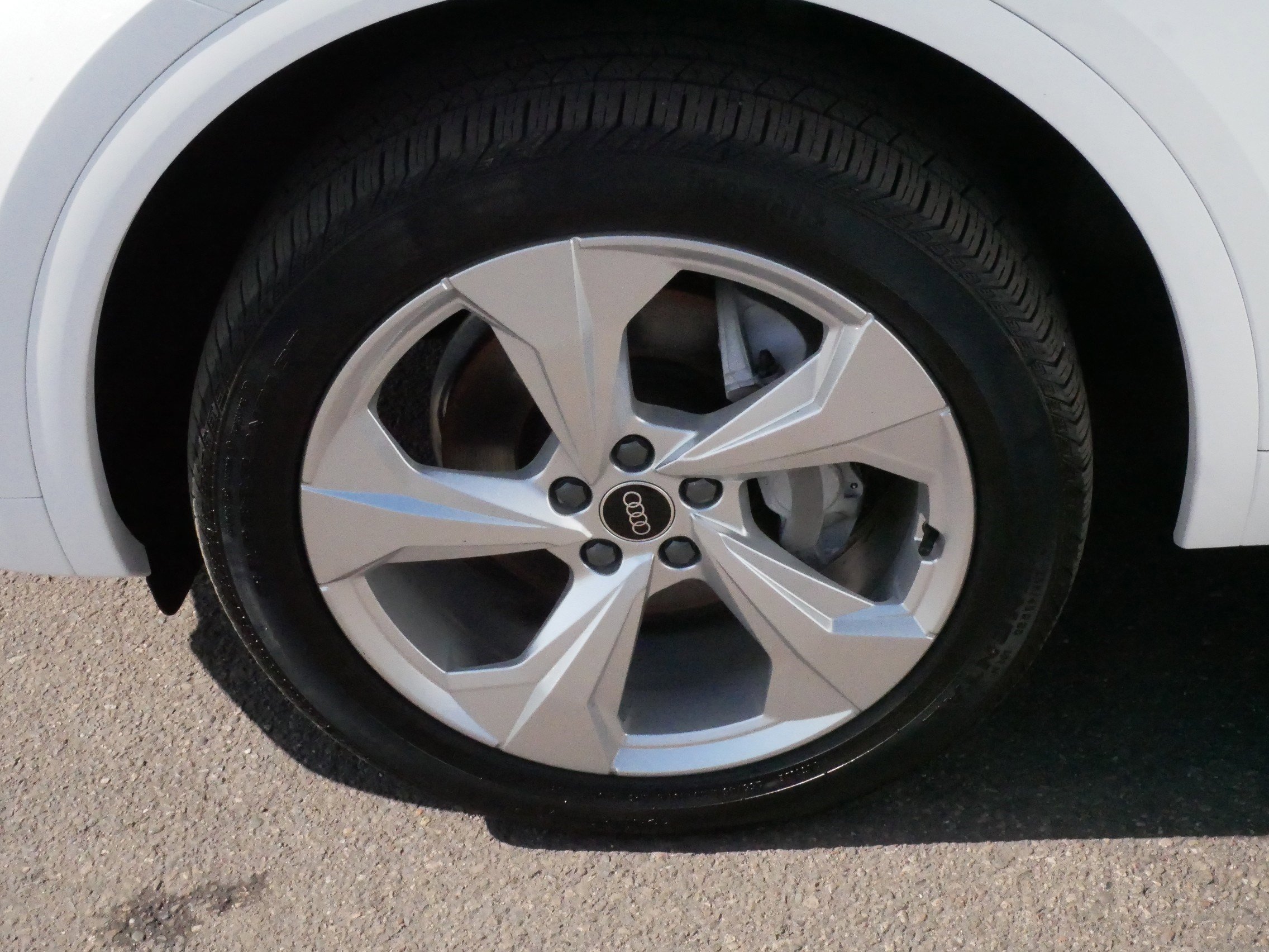 Used 2025 Audi Q5 2.0T Premium image 16