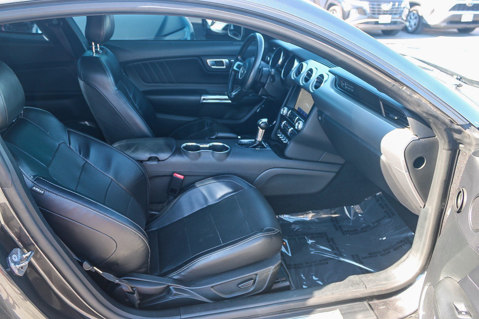Used 2020 Ford Mustang Premium RWD image 17