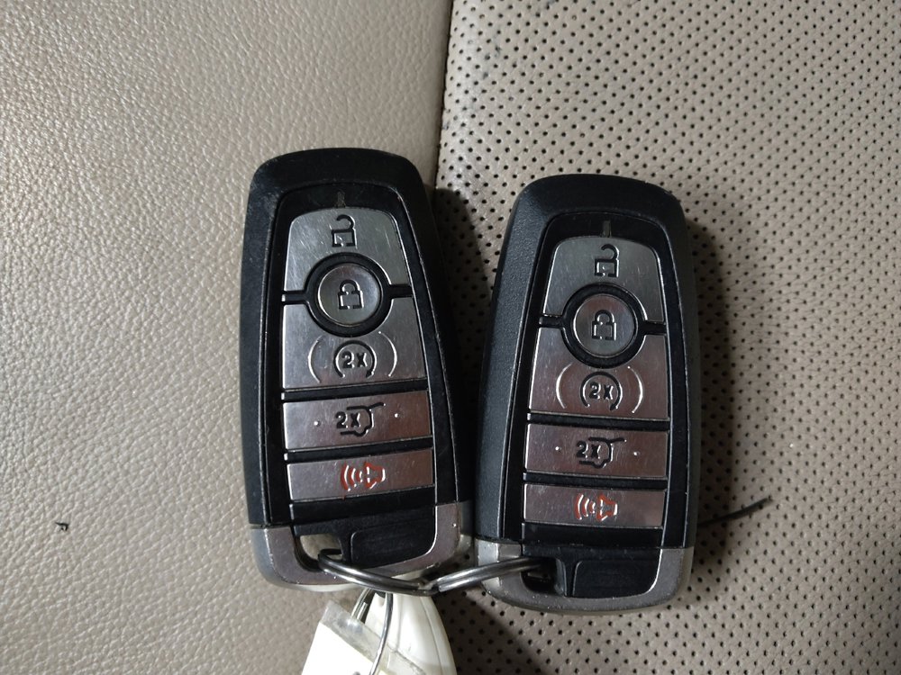 Used 2020 Ford Explorer Limited image 32