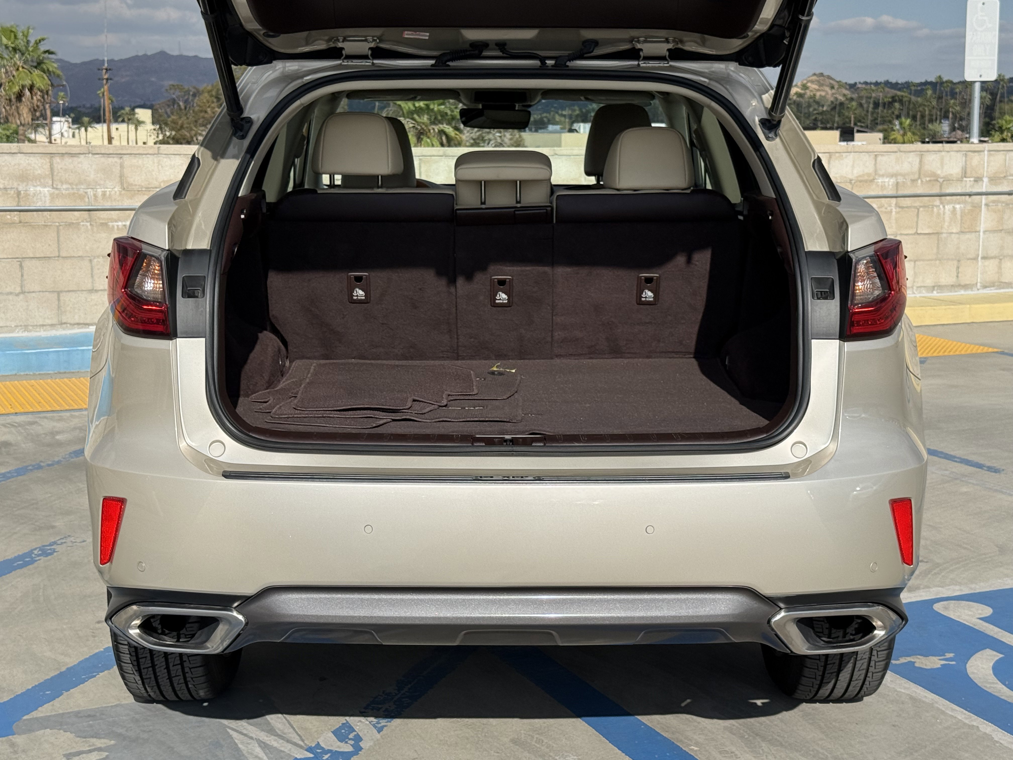 Used 2018 Lexus RX 350 FWD w/ Premium Package image 13